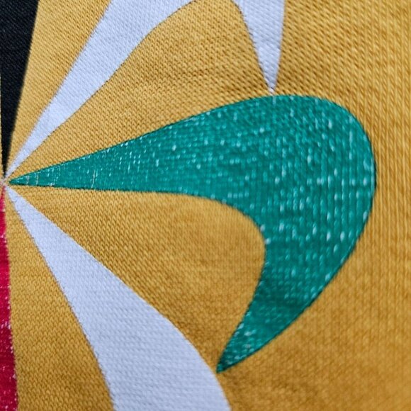 Nike Sweatshirt Evolution of the Swish Pinwheel Logo Yellow Long Sleeve Hooded M - Picture 14 of 16